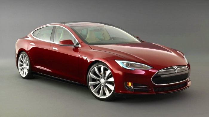 Test cu Tesla Model S