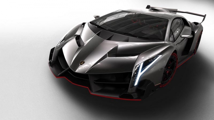 Lamborghini Veneno, în premieră pe circuit