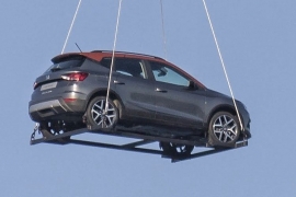 Noul SEAT Arona SUV vine direct din cer. Preț de pornire 17000 euro