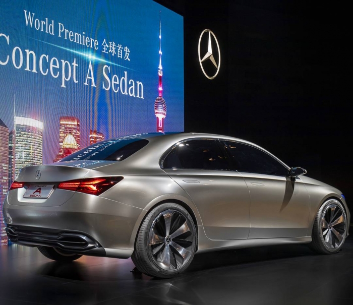 Mercedes Concept A Sedan dezvăluit la Salonul Auto de la Shanghai
