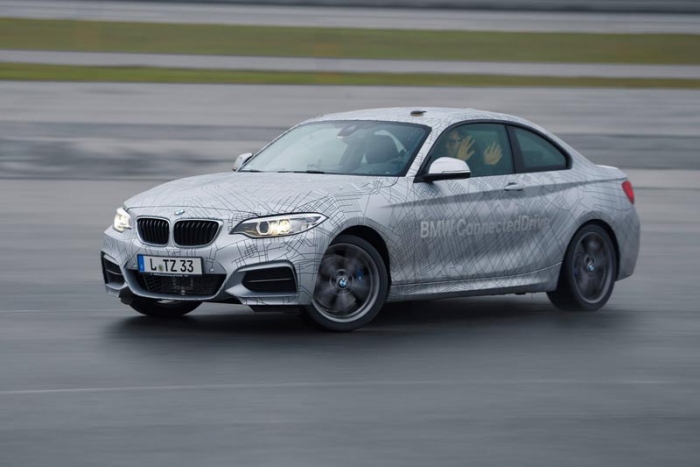 BMW M235i face drifturi singură