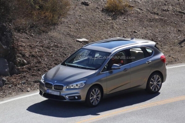 BMW Seria 2 Active Tourer, spionat fără camuflaj