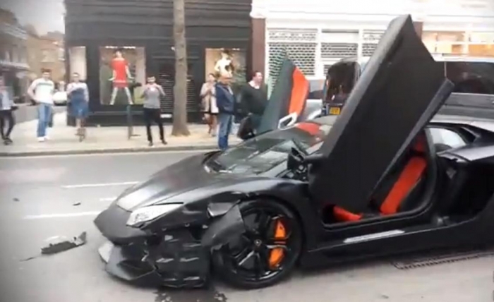 VIDEO – Accident spectaculos cu un Lamborghini Aventador