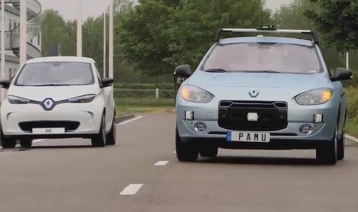 Renault îşi prezintă noua tehnologie autonomă