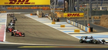 Hamilton câștigă, Ferrari se apropie