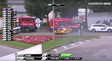 WTCC 2017 Vila Real, Portugalia: Tom Coronel a intrat într-o mașină de recuperare