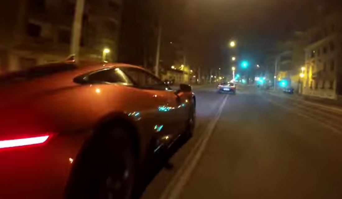 Modele unicat pentru noul film Bond