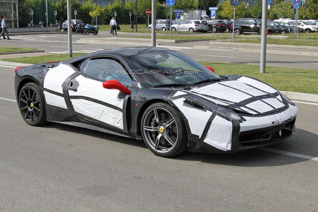 Noul Ferrari 458 M, spionat