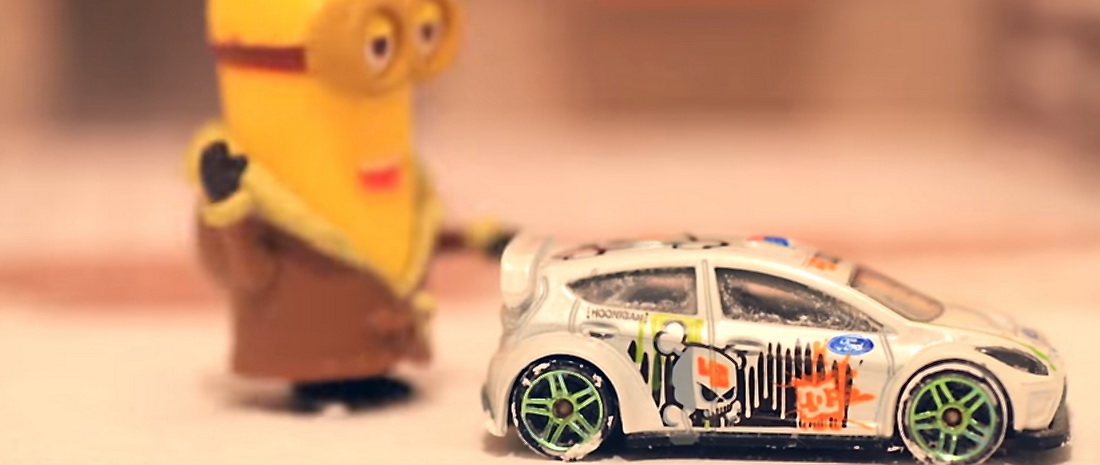 Moșul conduce noul Focus RS în Snowkhana 4