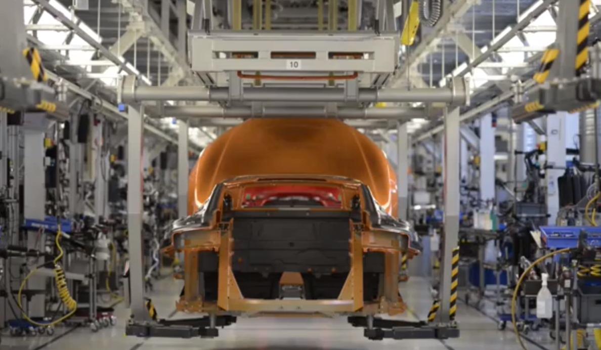 Vizită în fabrica unde se produce Audi R8