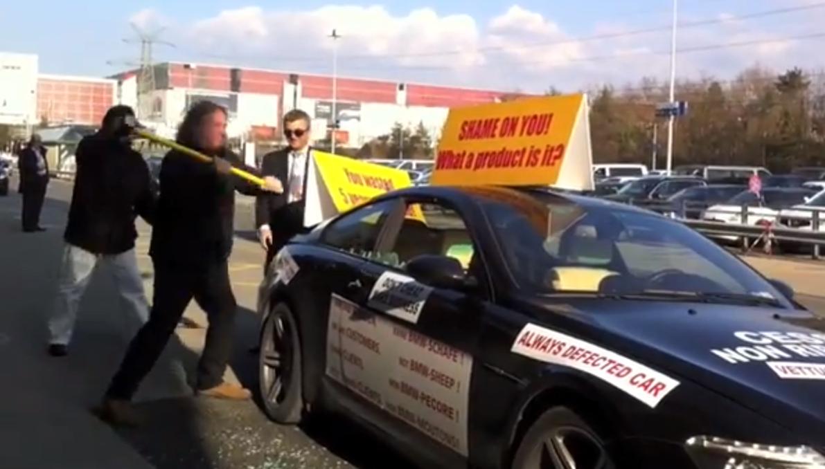 Şi-a distrus intenţionat BMW-ul. A doua oară!