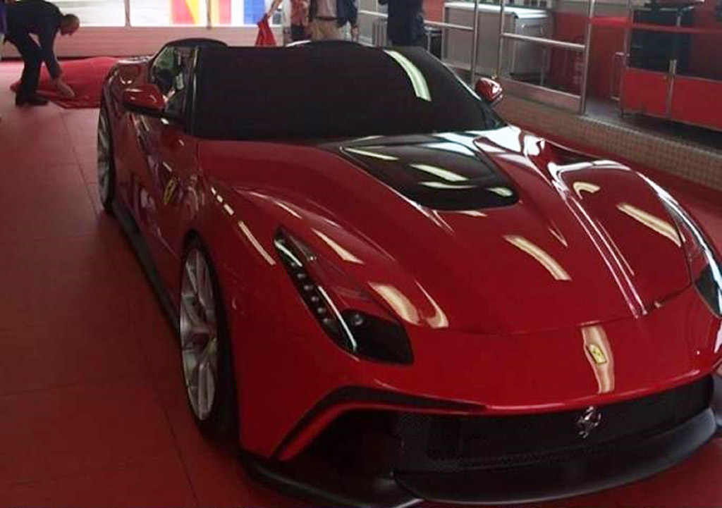 Ferrari F12 TRS, bolid unicat de 4.2 milioane de euro
