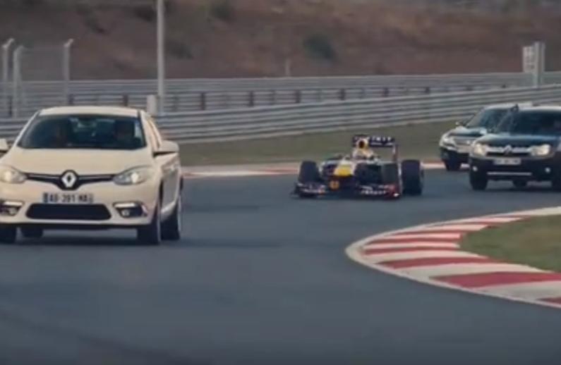 Duster se întrece cu un monopost de Formula 1