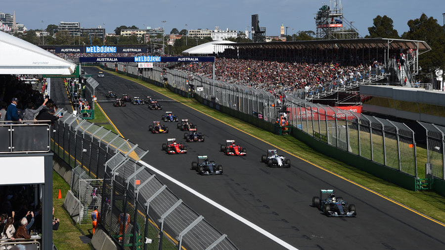 Victorie Hamilton, debut previzibil în sezonul 2015