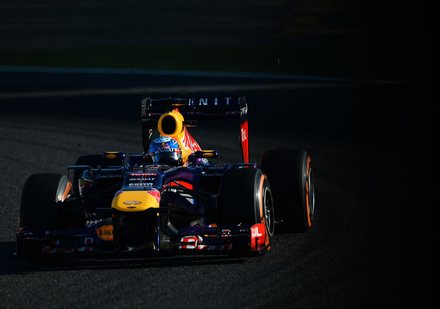 Vettel, primul în antrenamentele libere